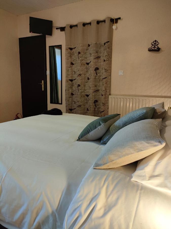Terre Et Eau La Chambre D'Hotes Du Jardinier Sevremont Exterior foto